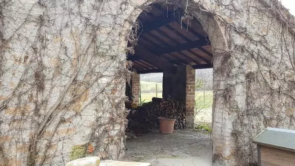 TRAUMHAFTES BAUERNHAUS IN UMBRIEN – ITALIEN
