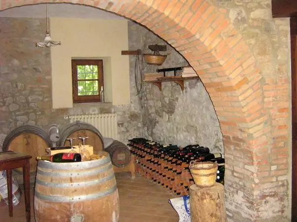 TRAUMHAFTES BAUERNHAUS IN UMBRIEN – ITALIEN