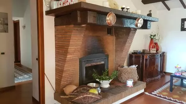 TRAUMHAFTES BAUERNHAUS IN UMBRIEN – ITALIEN