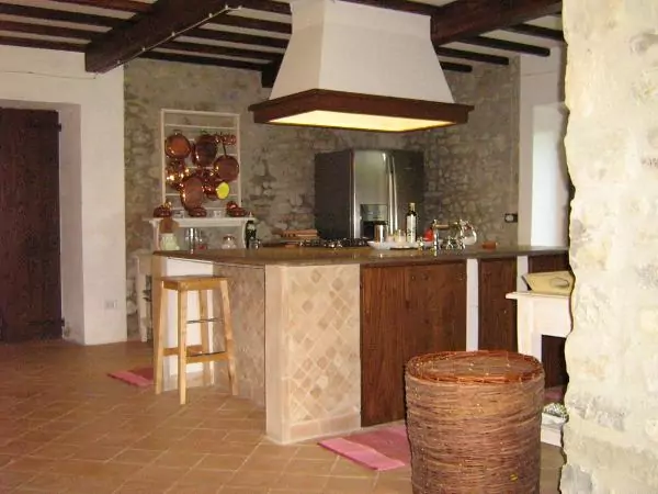 TRAUMHAFTES BAUERNHAUS IN UMBRIEN – ITALIEN