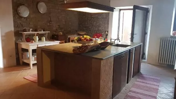 TRAUMHAFTES BAUERNHAUS IN UMBRIEN – ITALIEN
