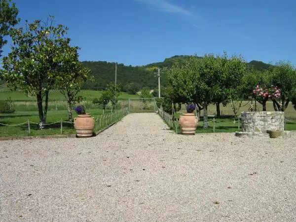 TRAUMHAFTES BAUERNHAUS IN UMBRIEN – ITALIEN