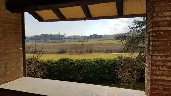 TRAUMHAFTES BAUERNHAUS IN UMBRIEN – ITALIEN