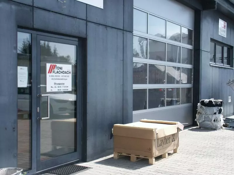 **Vielseitig nutzbares Gewerbeobjekt zu vermieten**