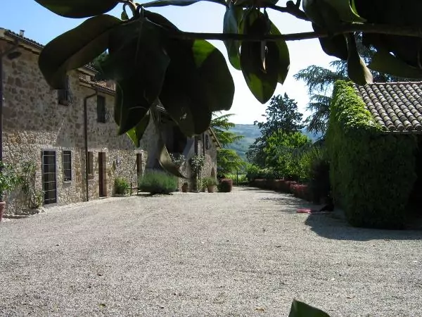 TRAUMHAFTES BAUERNHAUS IN UMBRIEN – ITALIEN