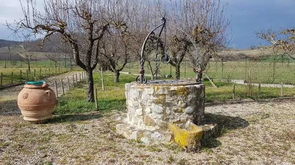 TRAUMHAFTES BAUERNHAUS IN UMBRIEN – ITALIEN