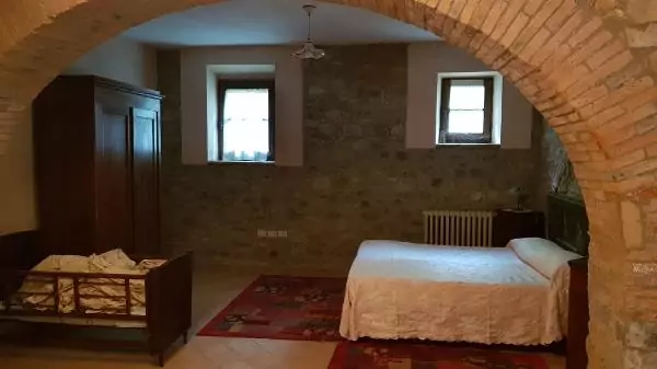 TRAUMHAFTES BAUERNHAUS IN UMBRIEN – ITALIEN