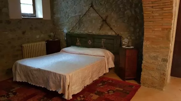 TRAUMHAFTES BAUERNHAUS IN UMBRIEN – ITALIEN
