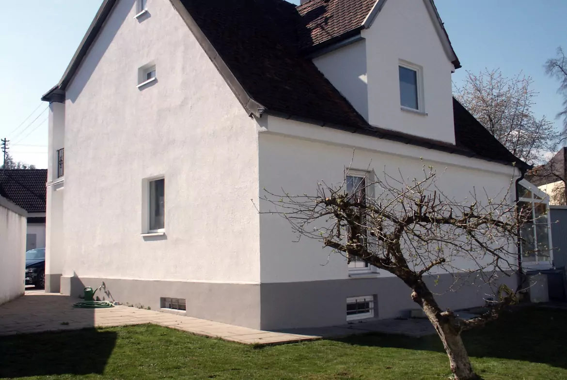Familienidyll am Schmuttertal – Charmantes Einfamilienhaus mit Wintergarten, Pool und viel Potenzial