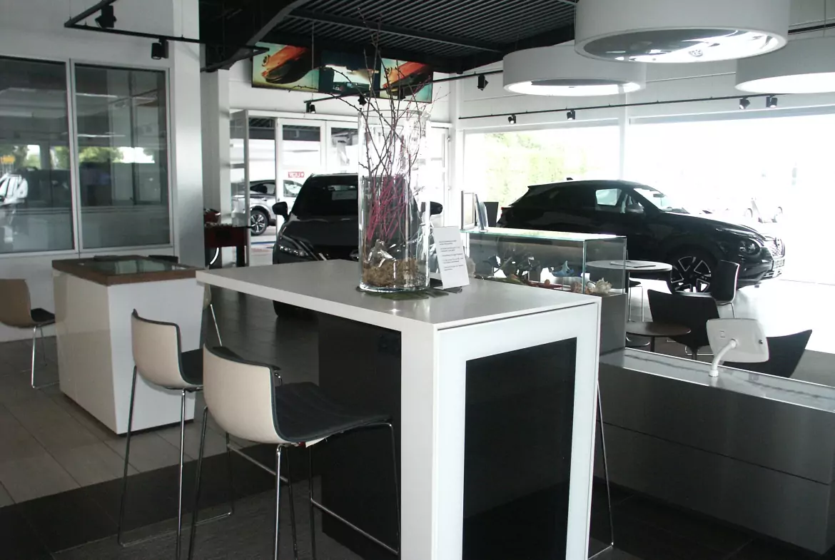 Autohaus mit großem Grundstück & Werkstattfläche – vielseitig nutzbar in Höchstädt a. d. Donau